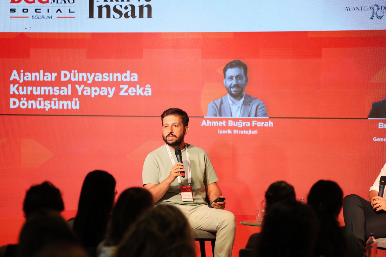 A. Buğra Ferah Bodrum'daki Akıl ve İnsan etkinliğinde Ajanlar Dünyasında Kurumsal Yapay Zekâ Dönüşümü panelinde konuşuyor